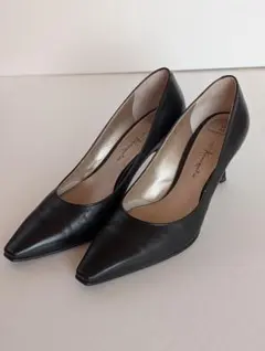 【美品】銀座かねまつ　ブラックレザー ポインテッドトゥパンプス