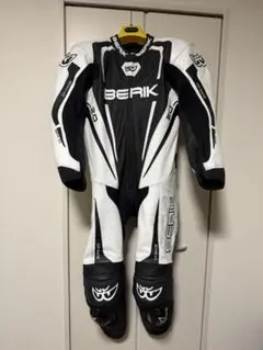 BERIK レーシングスーツ ORIGINAL-ONE Mサイズ BERIK レーシングスーツ ORIGINAL-ONE Mサイズ - メルカリ