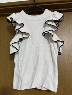 フリル付きホワイト半袖ニット Sサイズ GRL