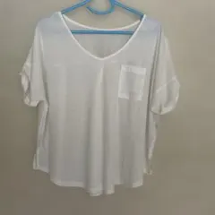 ホワイト Vネック ポケット付き 半袖Tシャツのサムネイル