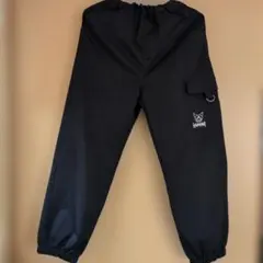 ブラックカジュアルパンツ