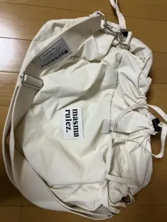 masmarulez. ショルダーバッグ ストラップ付き