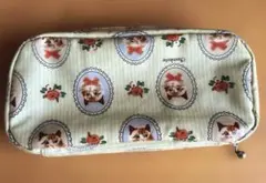 チョコホリック　化粧ポーチ　スイマー 猫ちゃん柄