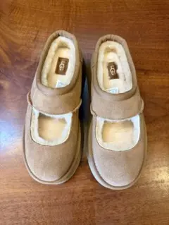 UGG Bea Mary Jane 厚底ムートン メリージェーン 23cm 新品
