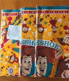 トイストーリーバンダナ