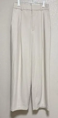 ユニクロ　タックワイドパンツ　Sサイズ