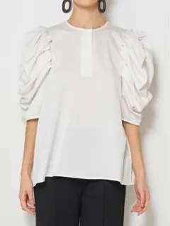 Mewl ボリュームパフスリーブブラウス