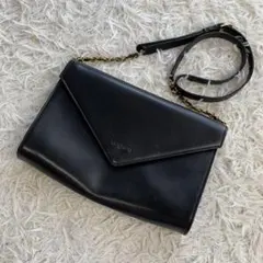ウンガロ ショルダーバッグ クラッチ2way レザー レター型 冠婚葬祭のサムネイル