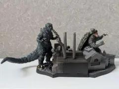 ゴジラの逆襲 アートワークス シークレット モノクロバージョン ゴジラの逆襲 アートワークス シークレット モノクロバージョン - メルカリ