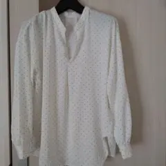 ホワイト ドット柄 長袖シャツ
