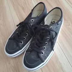 グリッター スニーカー