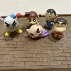 クレヨンしんちゃん ガチャガチャ まとめ売り - メルカリ