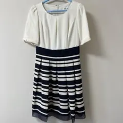 白とネイビーのストライプ 半袖ワンピース