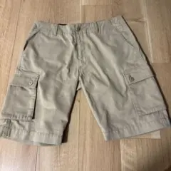 BEAMS HEART ベージュ カーゴショートパンツのサムネイル