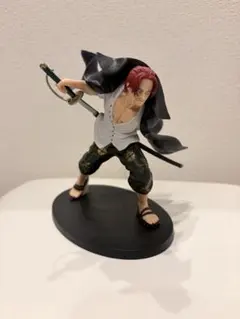 ワンピース シャンクス フィギュア