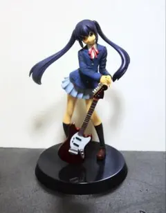 ○山下しゅんや リッケンバッカーと女の子 ガレージキット フィギュア