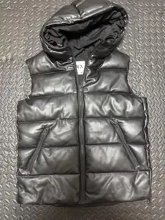 【ZARA】美品オーバーサイズ フード付き レザー風 ダウンベスト M 黒