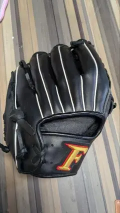 ファルコン軟式グローブ 黒 ストライプ　値下げ可