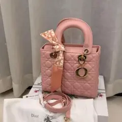 極美品ピンク キルティング ハンドバッグ