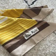 ニナリッチ　シルク100% おしゃれスカーフ