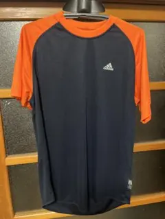 adidas メンズ Tシャツ サイズO オレンジ×紺色　メッシュ素材　中古