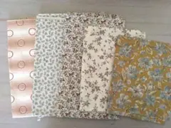 パッチワーク　生地　布　花柄　草　円　②　カットあり