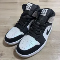 NIKE ナイキ エアジョーダン1 ミッド DH6933-100 26cmのサムネイル