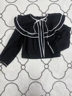 ZARA フリル付きブラックシャツ Mサイズ
