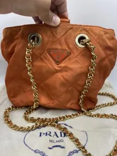 希少　PRADA キルティング ゴールドチェーン　ショルダーバッグ　ナイロンのサムネイル