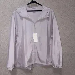 薄紫 フード付き マウンテンパーカーユニクロ新品未使用