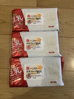 豆乳イソフラボン　モイストシートマスク　32枚入り　3パックセットのサムネイル
