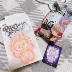 POP MART Biginto Energy ぬいぐるみキーホルダー　ラブブ