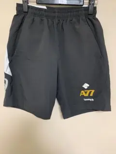 アシックス　A77 ハーフパンツ　セット　サイズ　M L アシックス A77 ハーフパンツ セット サイズ M L アシックス A77
