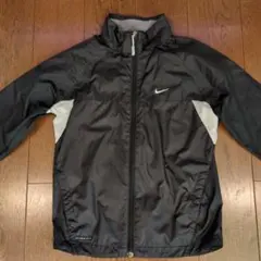 ナイキウィンドブレーカー130