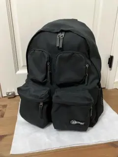 イーストパック × ビームス 別注パデッドパッカー 6ポケット ブラックのサムネイル