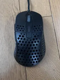 Xtrfy M4 RGB ULTRA-LIGHT GAMING MOUSEマウスのサムネイル