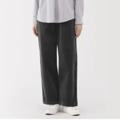 美品　無印　ストレッチコーデュロイパンツ