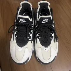 NIKE ZOOM 2K ホワイト/ブラック　24cm