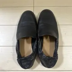 ブラックレザー スリッポンシューズ