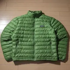 グリーン ダウンジャケット