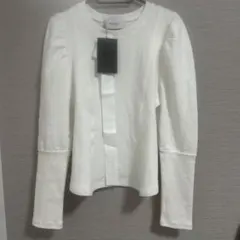 【タグ付き新品未使用】TRANOI長袖トップス