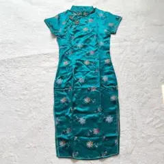 チャイナ服 シルク風 刺繍 両側スリット入 グリーン 花柄 34