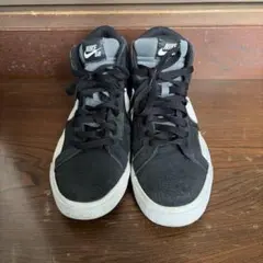 Nike SB Blazer Mid ブラック/グレー