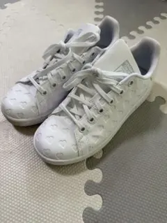 アディダス　スタンスミス　ハート型　スニーカー　白　22.5cm