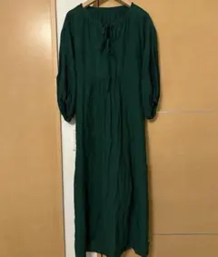 美品　LOWRYS FARMダークグリーン袖刺繍ワンピース　F