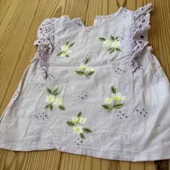 80 petit main 薄紫色 花刺繍 フリル袖 トップス