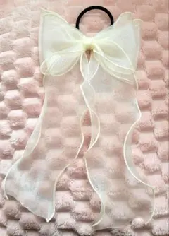 【新品未使用】リボンヘアアクセサリー　ゴム　白　シフォン