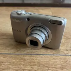 Nikon COOLPIX L26 コンデジ デジカメ 単3電池 - メルカリ