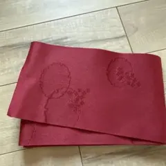 赤い花模様の浴衣帯