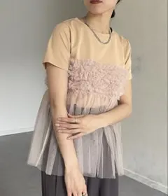 Thevonフリル チュール Tシャツ ベージュのサムネイル